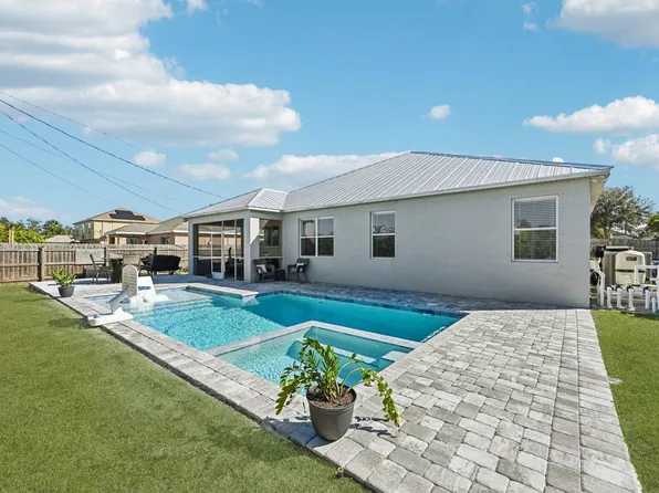 941 SW Mcelroy Avenue, Port St Lucie, FL 34953