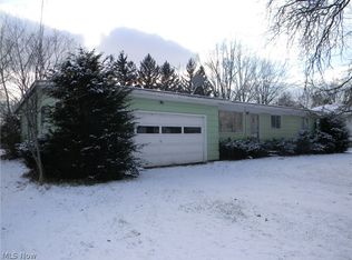 319 Earl Dr NW, Warren, OH 44483