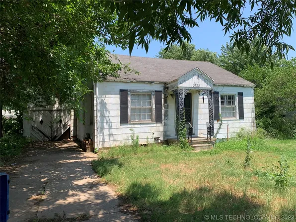 3723 E King St, Tulsa, OK 74115