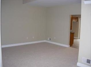 12 Pfautz Cir, Elizabethtown, PA 17022