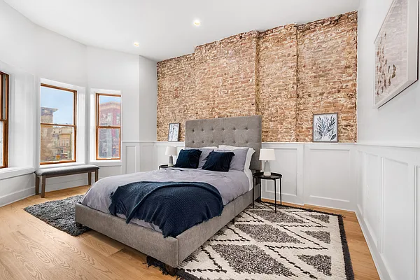 Sold by Compass | media 9