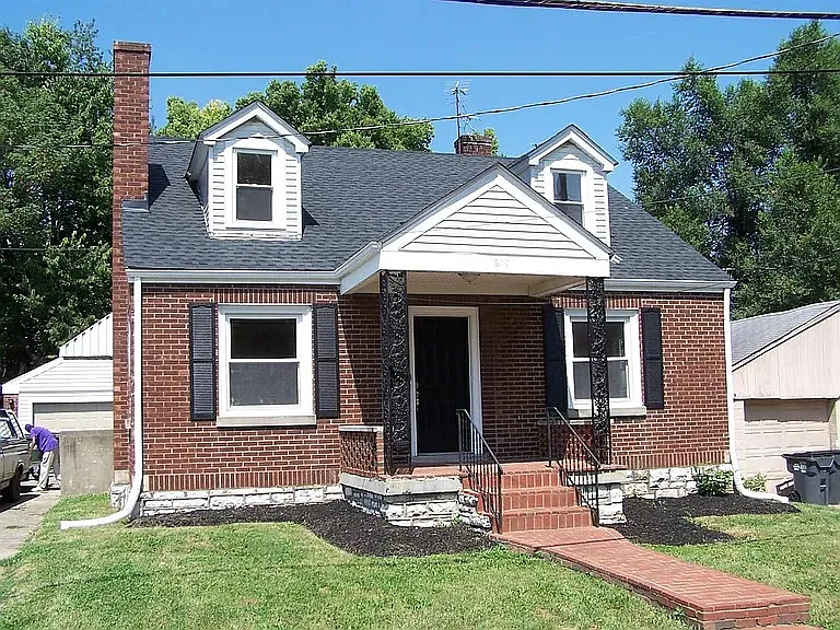617 Shropshire Ave — Photo 1