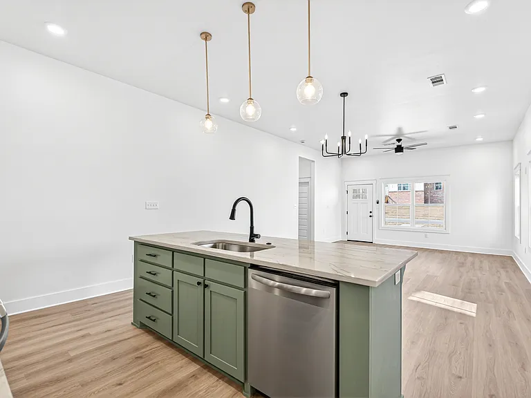 6809 Fir St — Photo 10