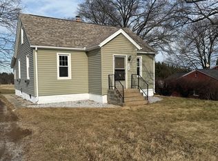 108 Davis Ln, Westminster, MD 21157