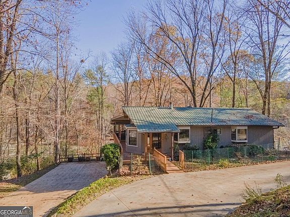2nd image of 1113 River Rd