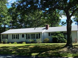 220 Lumbert Mill Rd, Centerville, MA 02632