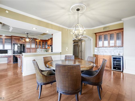5th image of 6021 Silver King Blvd Unit 306