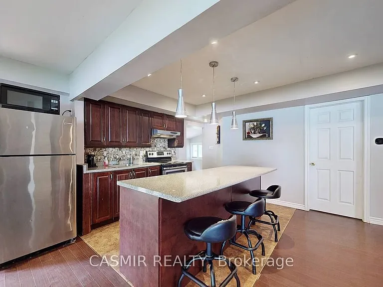207 McGuire Beach Rd — Photo 4