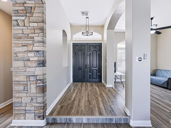 4th image of 11502 Summit Point Ct