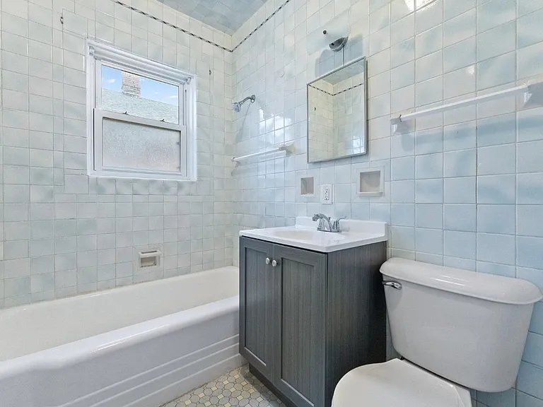 4346 Massachusetts St — Photo 10