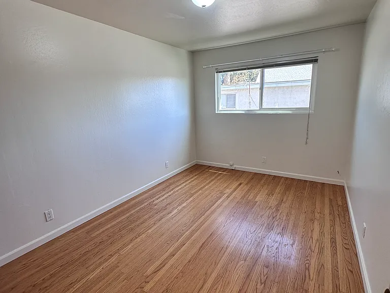 240 Chumalia St #2 — Photo 8
