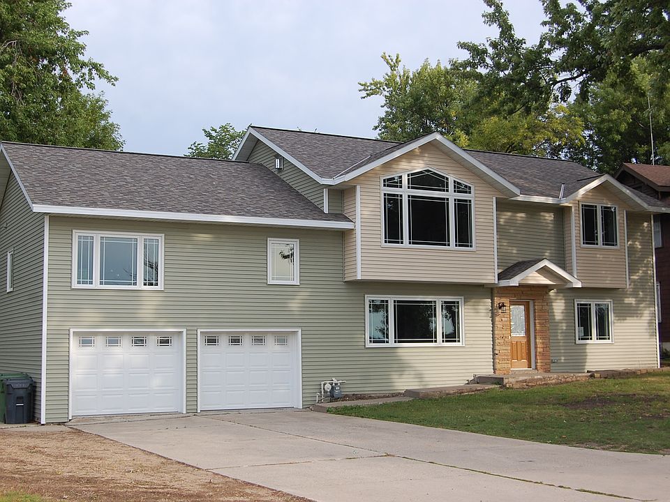 1st image of 512 W Lake Ave
