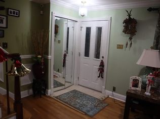 5 Yost Pl, Fair Lawn, NJ 07410