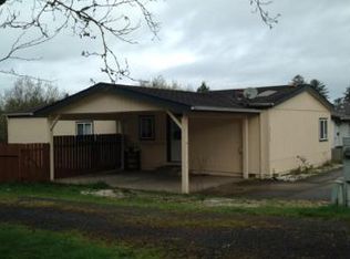 63738 Wallace Rd, Coos Bay, OR 97420