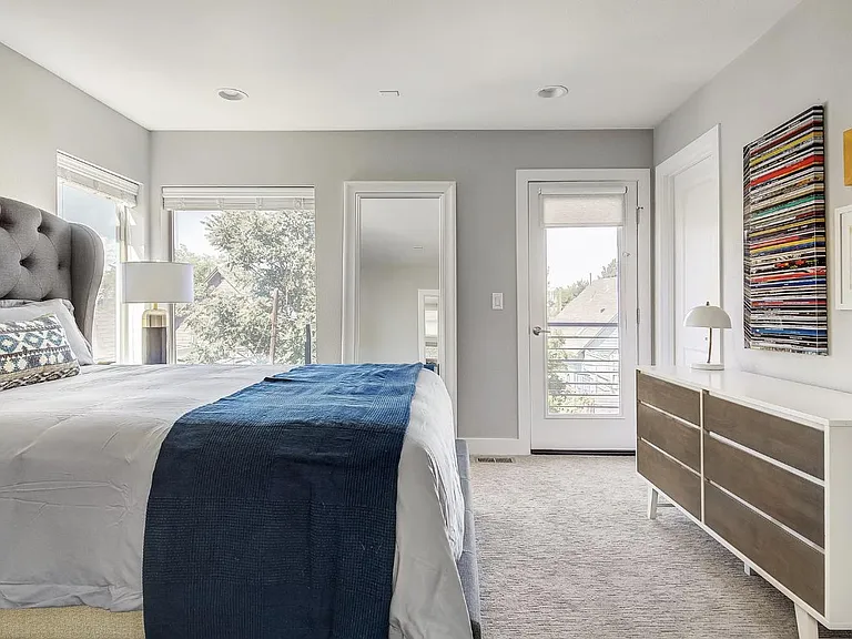 78 N Logan St — Photo 9