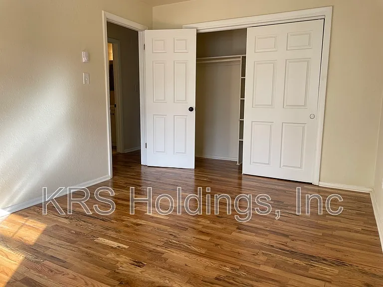 946 W Ocean View Ave #15 — Photo 9