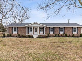 500 Greenwood Dr, Lafayette, TN 37083