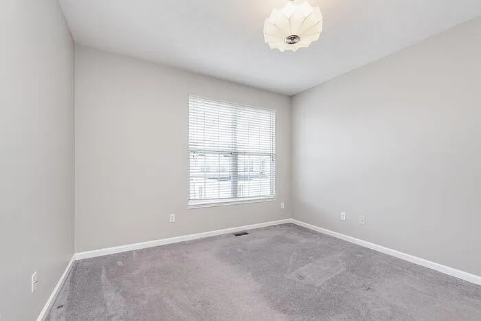 2360 Colfax Ln — Photo 17