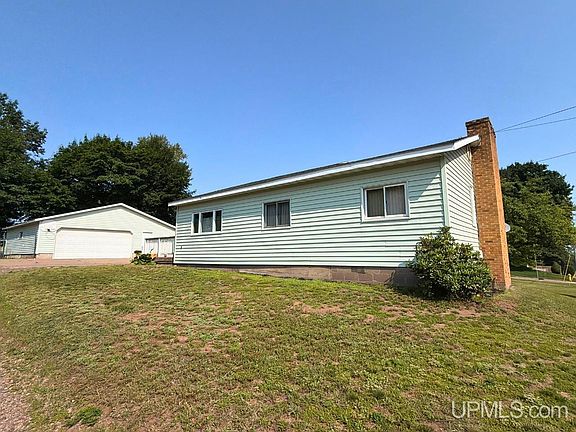 5th image of 1175 N McClellan Ave