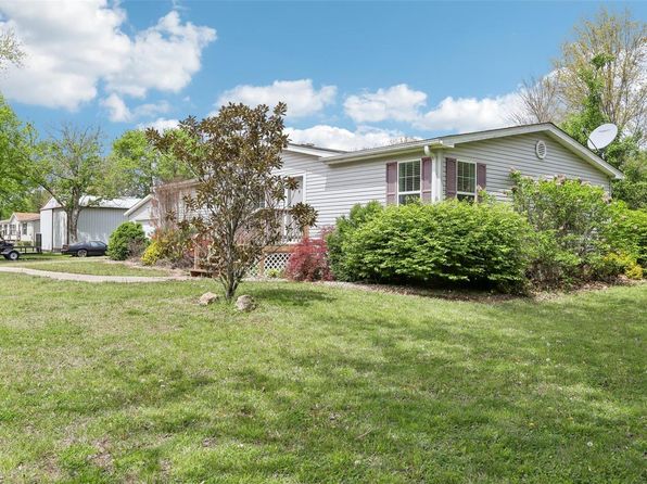 21839 Dove Ln, Carlyle, IL 62231