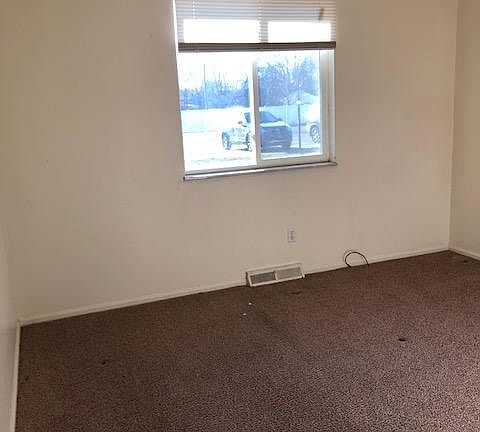 5th image of 5050 Northfield Dr Unit 14