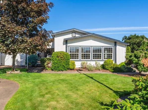 4055 Royal Ave Space 131, Eugene, OR 97402