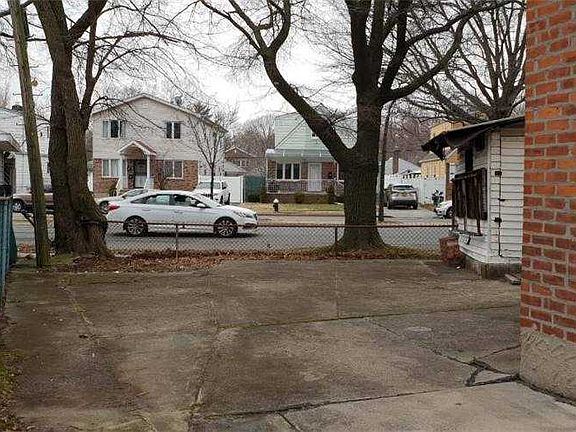 2nd image of 5026 184th St
