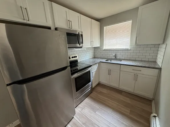Stafford Place, 28 Stafford Ave #1E, Bristol, CT 06010