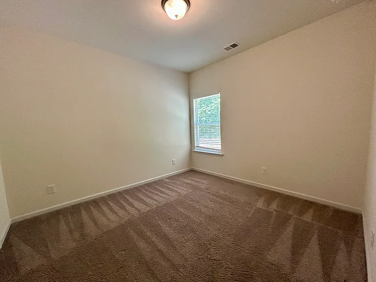 194 Bryon Ln — Photo 36