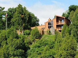 2 Point Cliff Dr, Plattsburgh, NY 12901