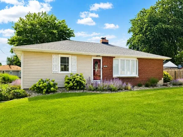 1424 N Broad St, Griffith, IN 46319