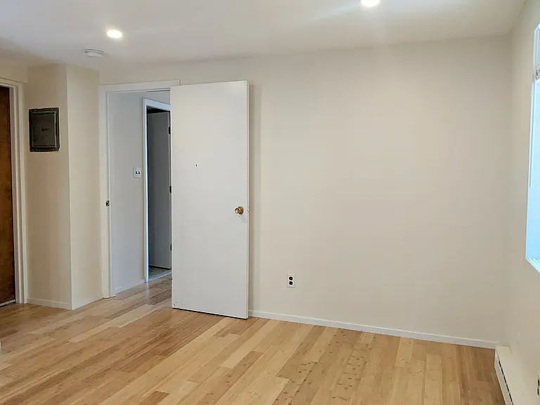 102 Alpine St #6 — Photo 10