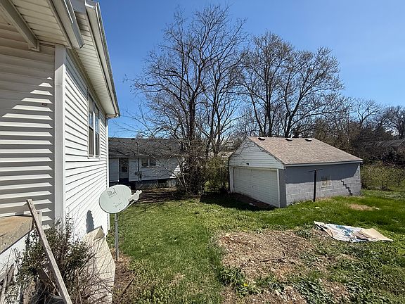 3rd image of 305 Westover Ave
