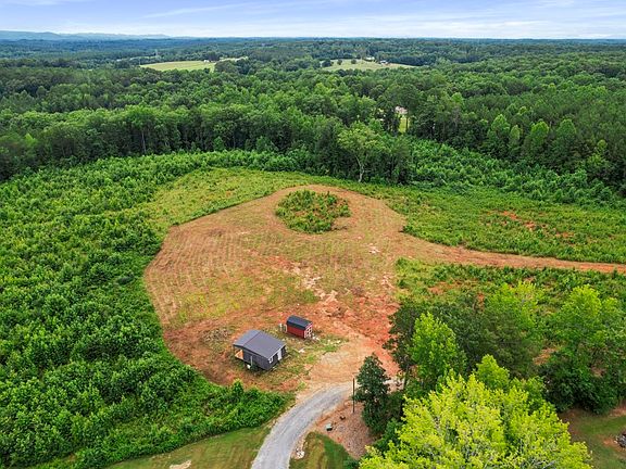 2nd image of 556 Poplar Springs Rd
