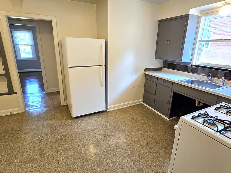 3884 Vine St — Photo 8