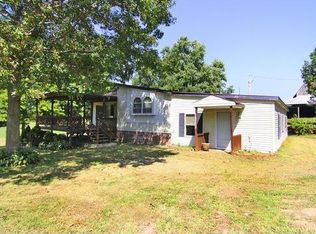 1976 Roth Dr, Scott City, MO 63780