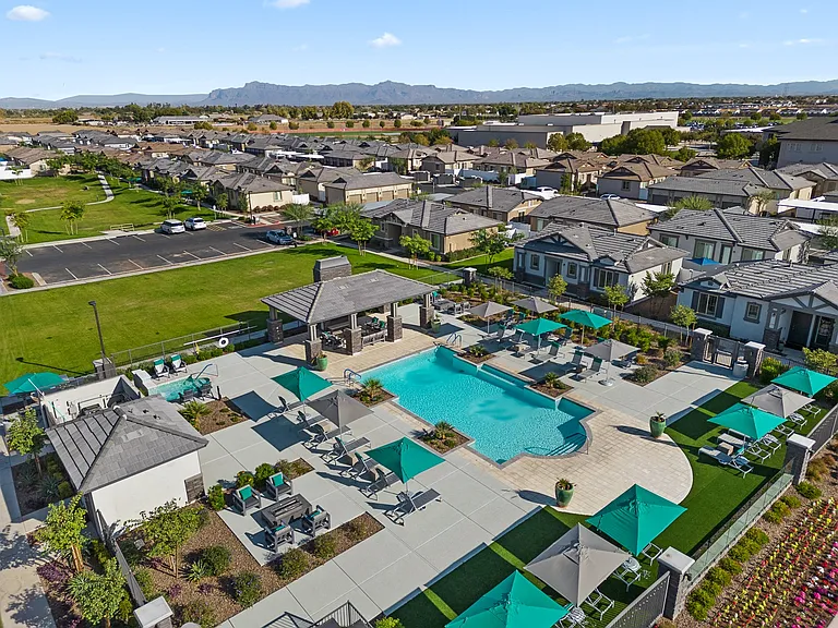 Vlux at Queen Creek — Photo 23
