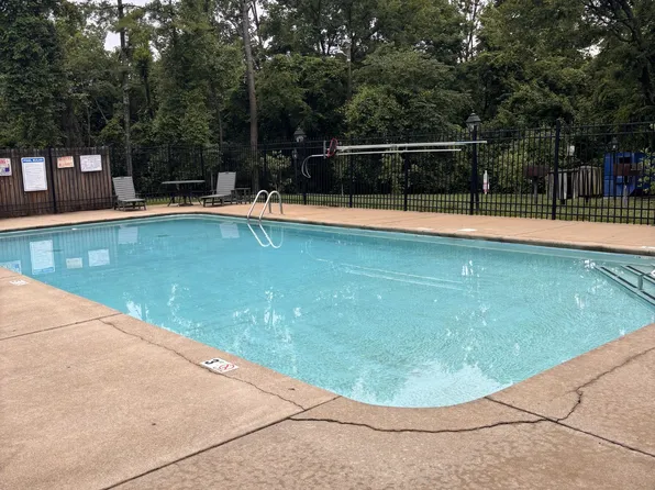 420 Walton Ln APT J47, Madison, TN 37115