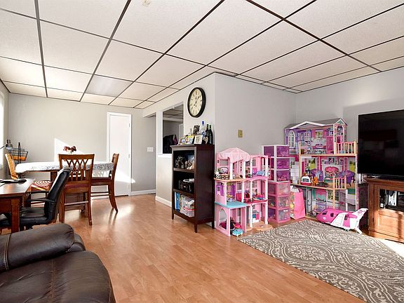 4th image of 124 Klein Creek Ct APT 3C