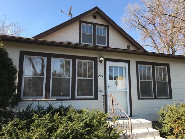 743 Curfew St, Saint Paul, MN 55114