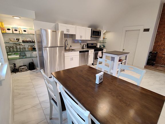 3rd image of 366 Central Ave #3