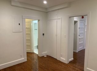 4 Garden Court St #2B, Boston, MA 02113