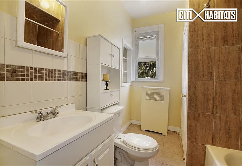 2nd image of 374 E 53rd St