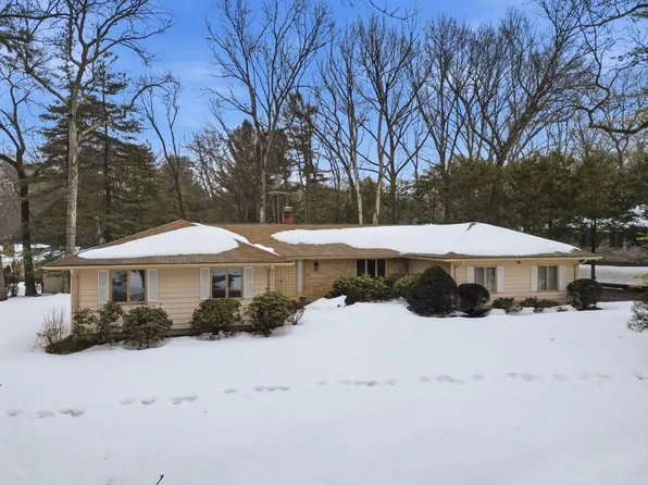 60 Exeter Ave, Longmeadow, MA 01106