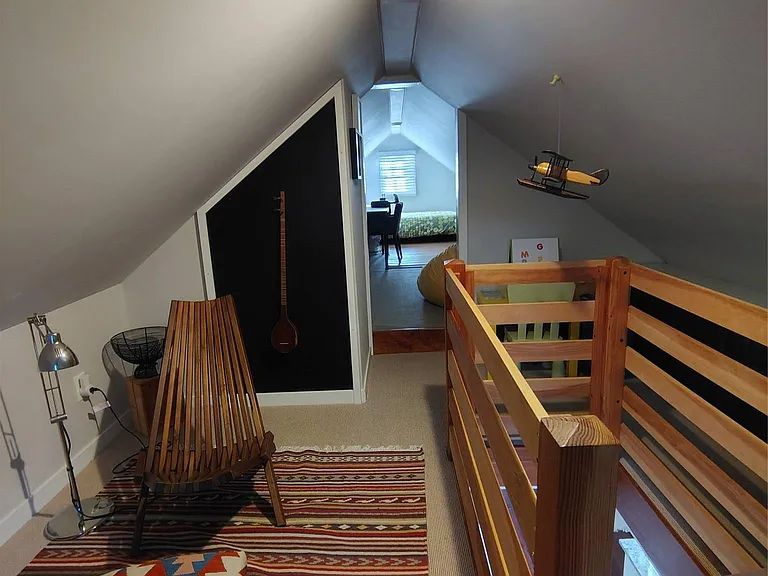 241 N Helen Ave — Photo 6