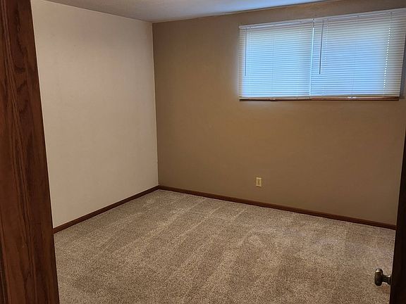 5th image of 411 3rd Ave N #411