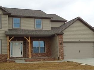 1416 Winterberry Cir, Bloomington, IL 61705