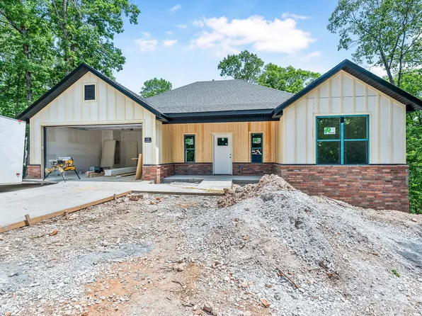 17 Stretford Dr, Bella Vista, AR 72714