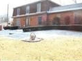 10130 Pebble Beach Dr, Saint Louis, MO