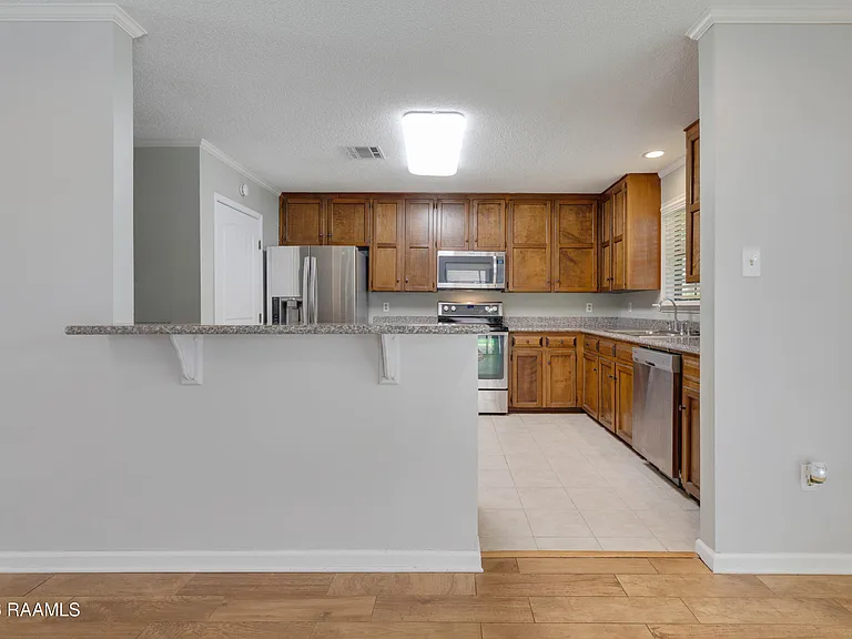 118 Village Green Dr — Photo 10